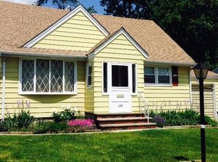 730 Hemlock Rd, Union, NJ 07083