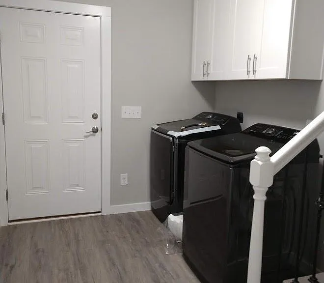 mudroom /laundry