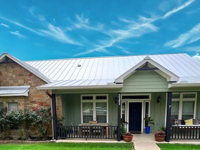 2141 Stone Mdw, Fredericksburg, TX, 78624