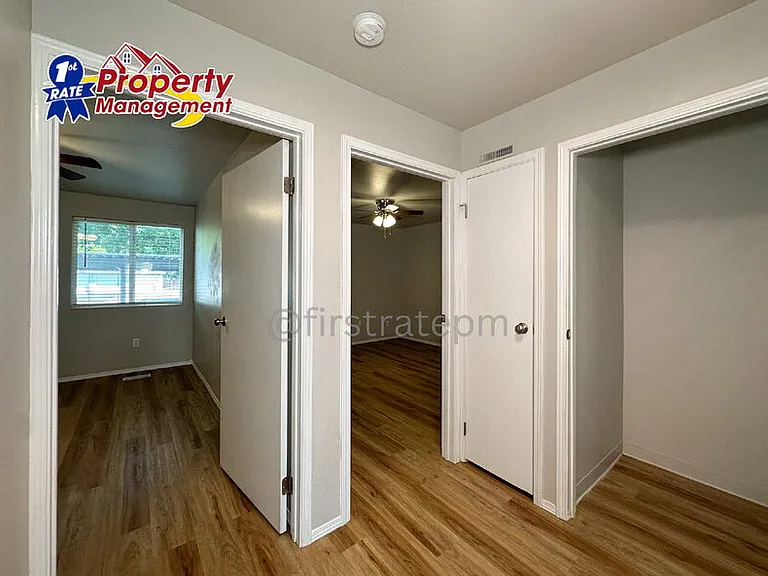 4824 W Blodgett Ln #202 — Photo 9