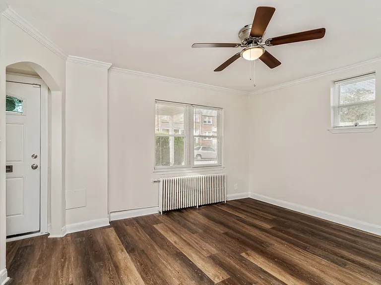 2915 Oakford Ave — Photo 32