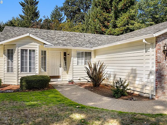 4th image of 1153 SE 56th Ave