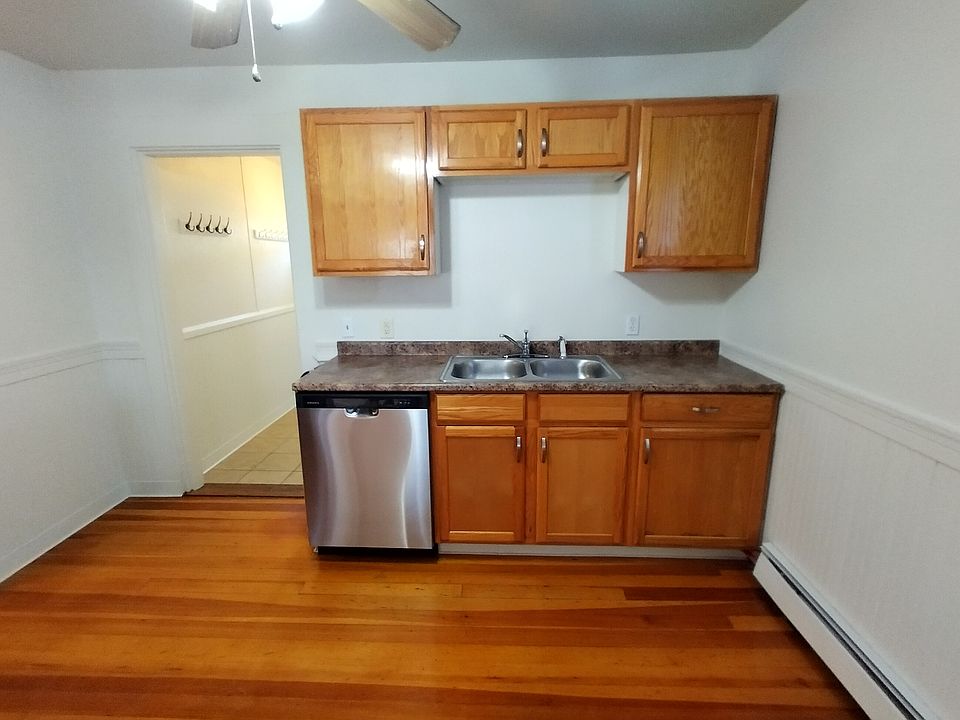 Dishwasher and double bowl sink