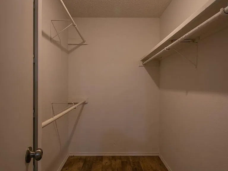 5706 87th Pl — Photo 17