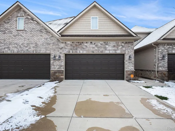 16630 Savor Ln Unit 13, Clinton Township, MI 48035