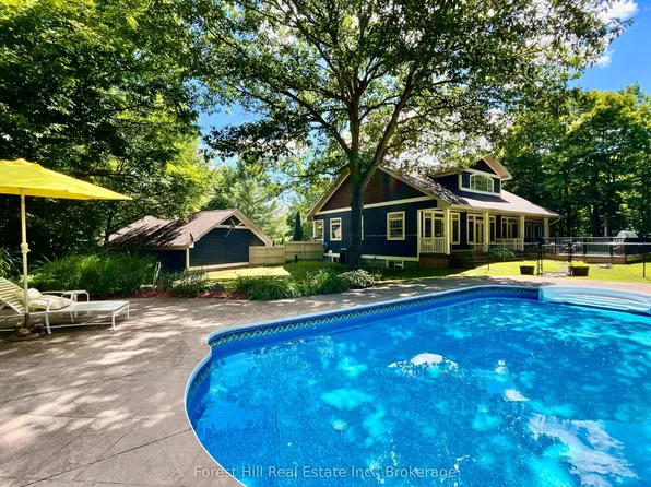 1474 Etwell Rd, Huntsville, ON P1H 2J2