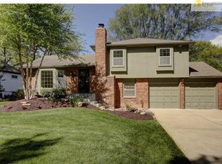 9742 Slater St, Overland Park, KS 66212