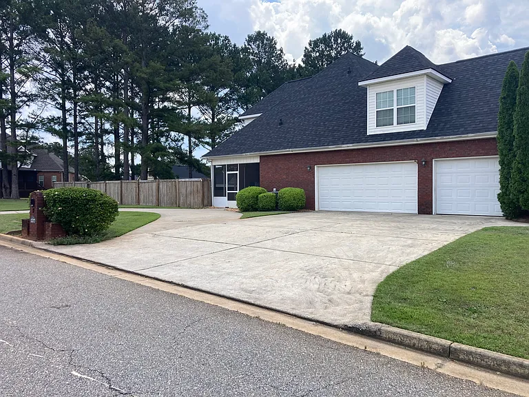 137 Havelock Cir — Photo 9