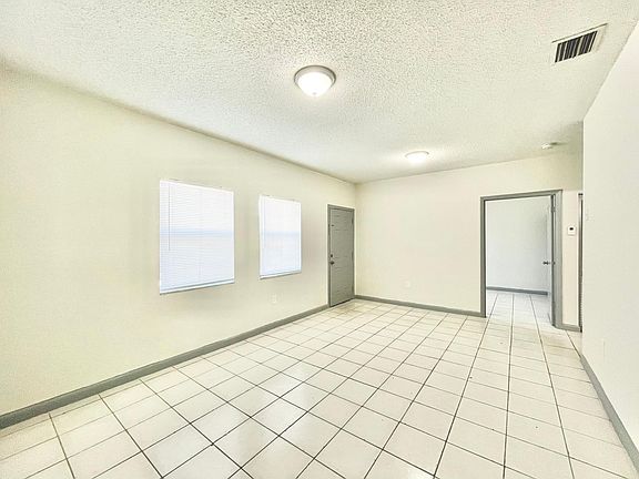 4th image of 1304 NW 8th Pl