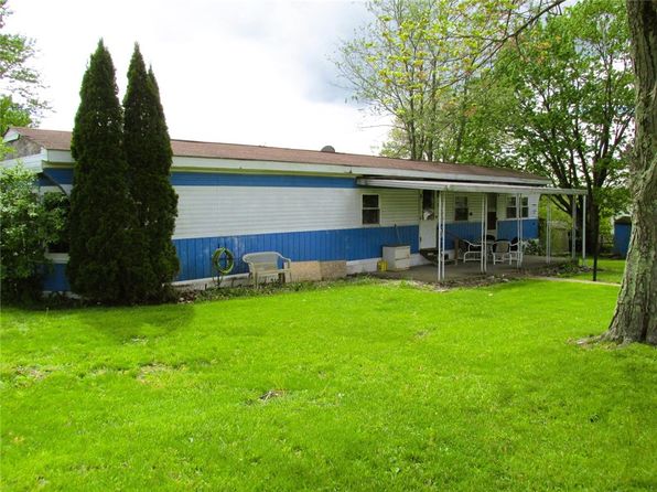 310 Rebecca St, Torrance, PA 15779