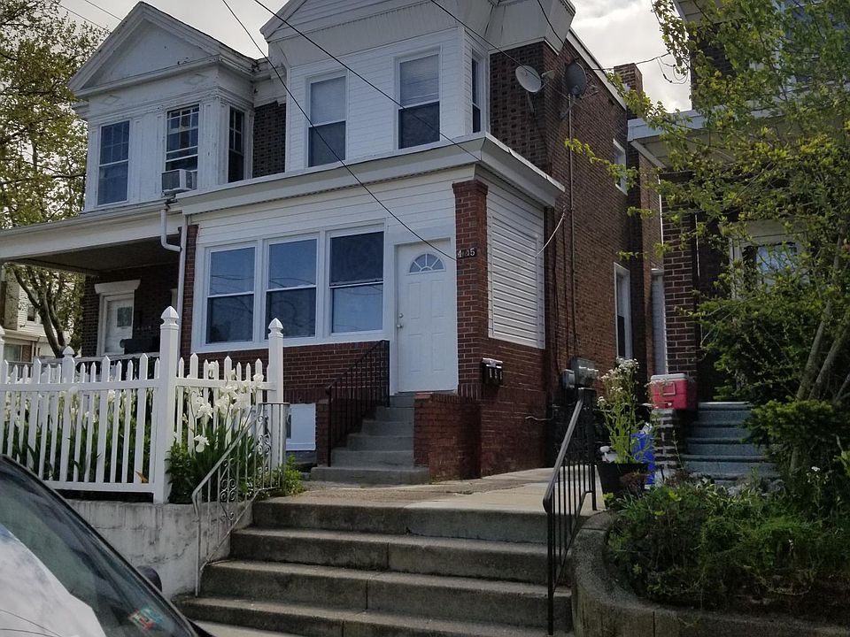 1st image of 4745 Rosehill St Floor 2