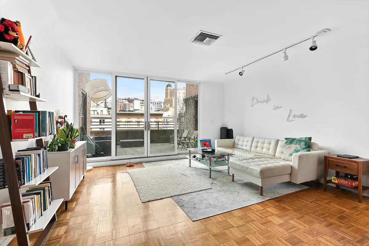 253 West 73rd Street #8G in Upper West Side, Manhattan