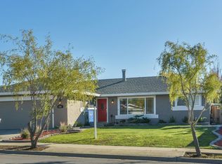 1501 Rainbow Dr, Hollister, CA