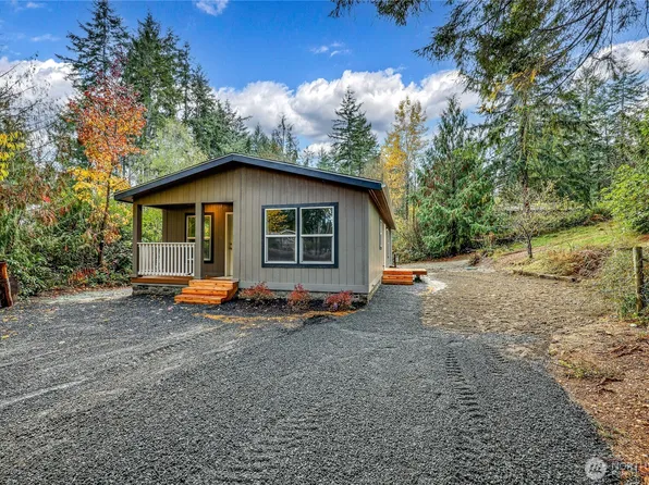 180 E Barnsby Place, Shelton, WA 98584