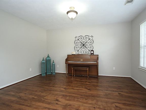 4th image of 16411 Thyme Green Ln