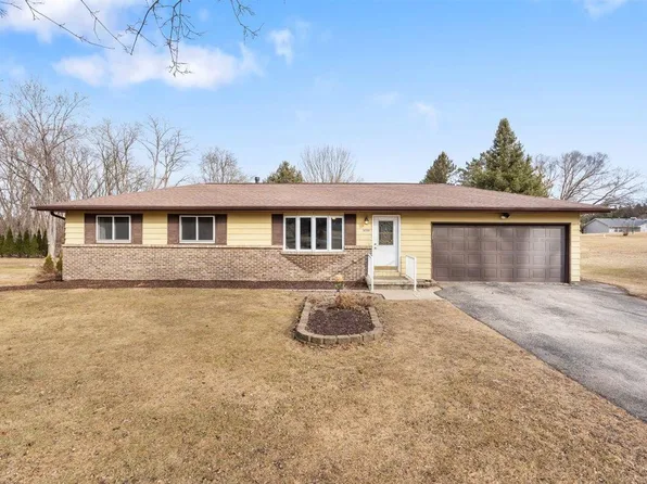 4730 Roosevelt St, Oregon, WI 53575