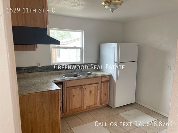 4th image of 1529 11th St #C