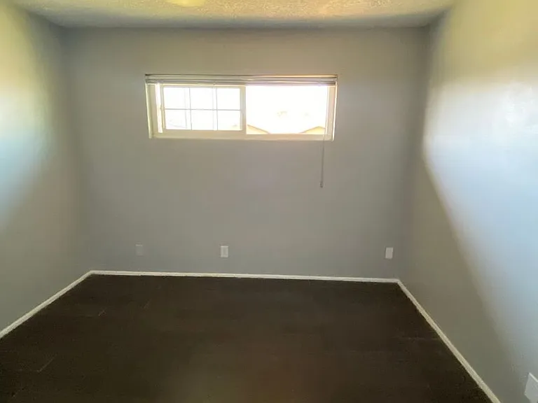 2813 Coventry Dr — Photo 5