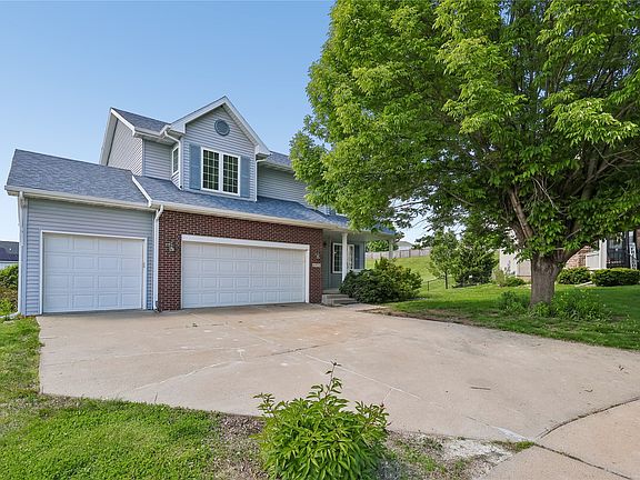 2nd image of 6914 Aubrey Ct