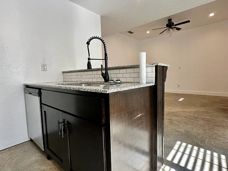 331 Murphey Dr #B — Photo 4