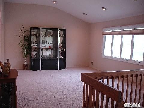 3rd image of 377 Elm Dr