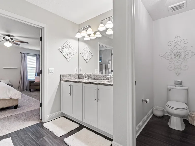 12141 Lake Blvd — Photo 24