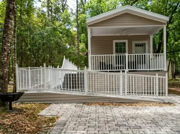 237 S Rock Crusher Rd #302, Crystal River, FL 34429