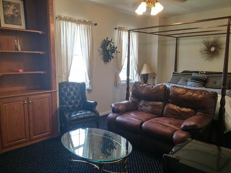 331 S Main St, Spillville, IA 52168 Zillow