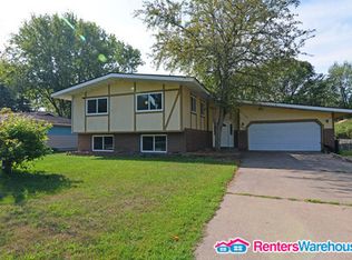 532 106th Ave NW, Coon Rapids, MN 55448