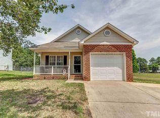 2000 McKinnon Dr, Clayton, NC 27520