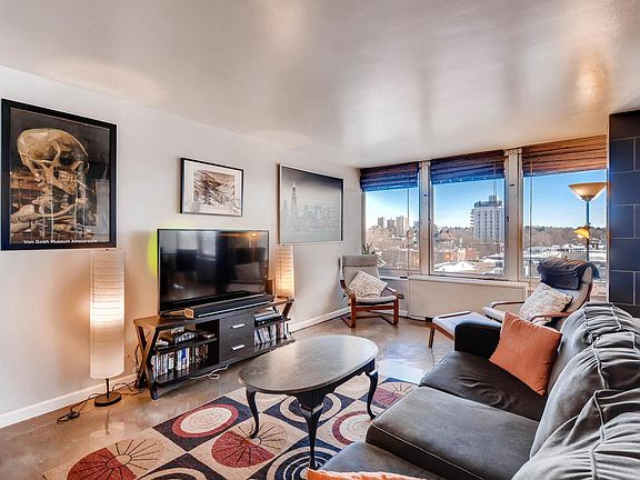 4th image of 789 N Clarkson St APT 701