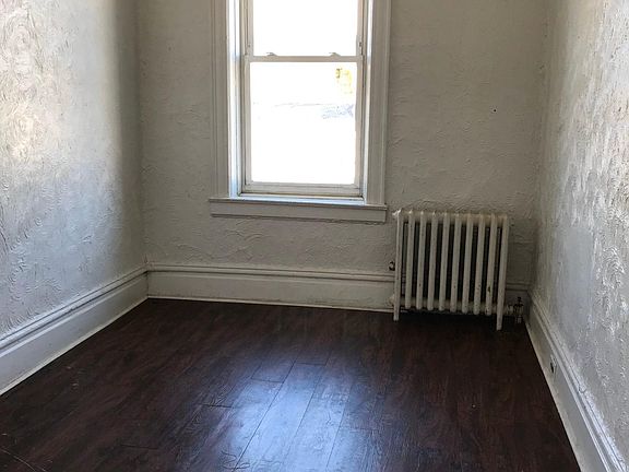 5th image of 148 Summit Ave APT 4
