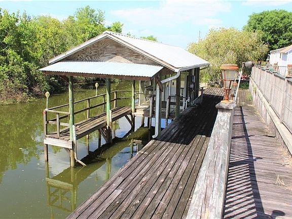 Ramp_Deck_Boat House-VT
