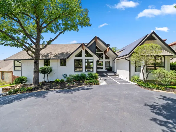 231 Oak Hill Dr, Trophy Club, TX 76262