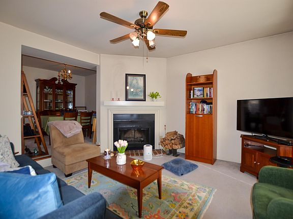 4th image of 1594 Cool Spring Rd