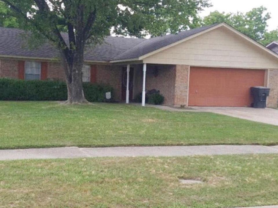 $1,000/mo 3 bds . 2 ba . 1,272 sqft 