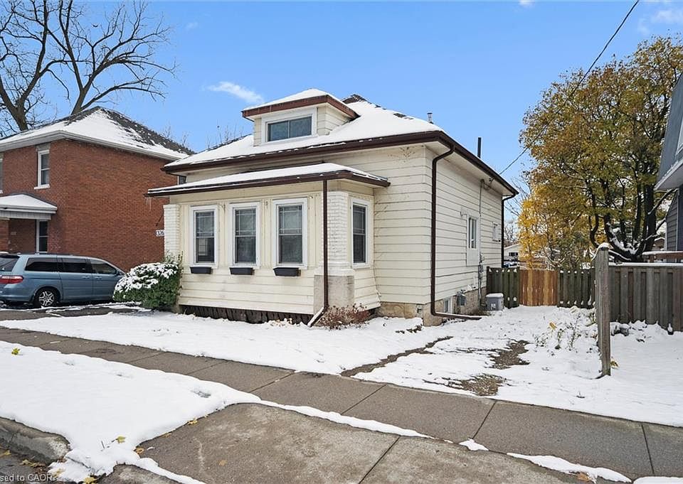 1st image of 1326 Queenston Rd