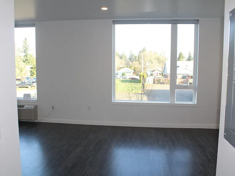 Lents Commons — Photo 7