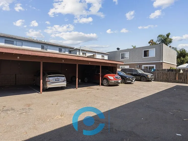 761 South Orange Avenue — Photo 8