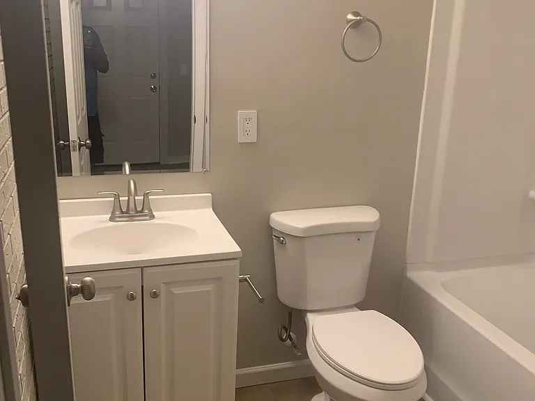 2825 Fordwood Dr — Photo 2