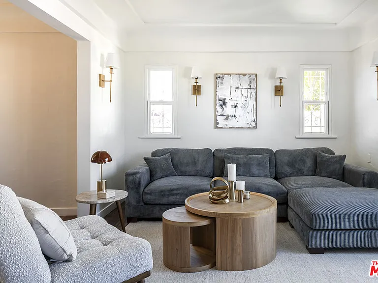 7853 Brighton Ave — Photo 15