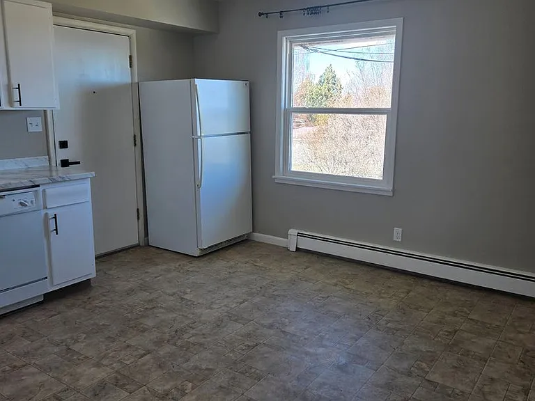316 N Oregon St — Photo 2