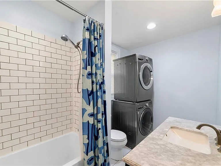 12 Armenia St — Photo 6