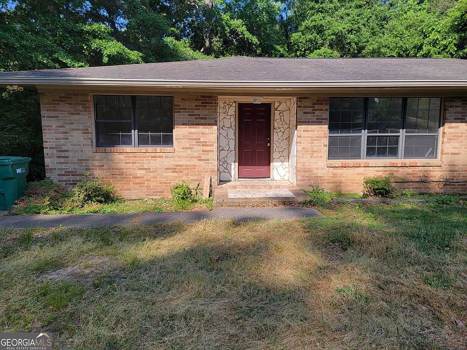 1st image of 250 Lake Dr