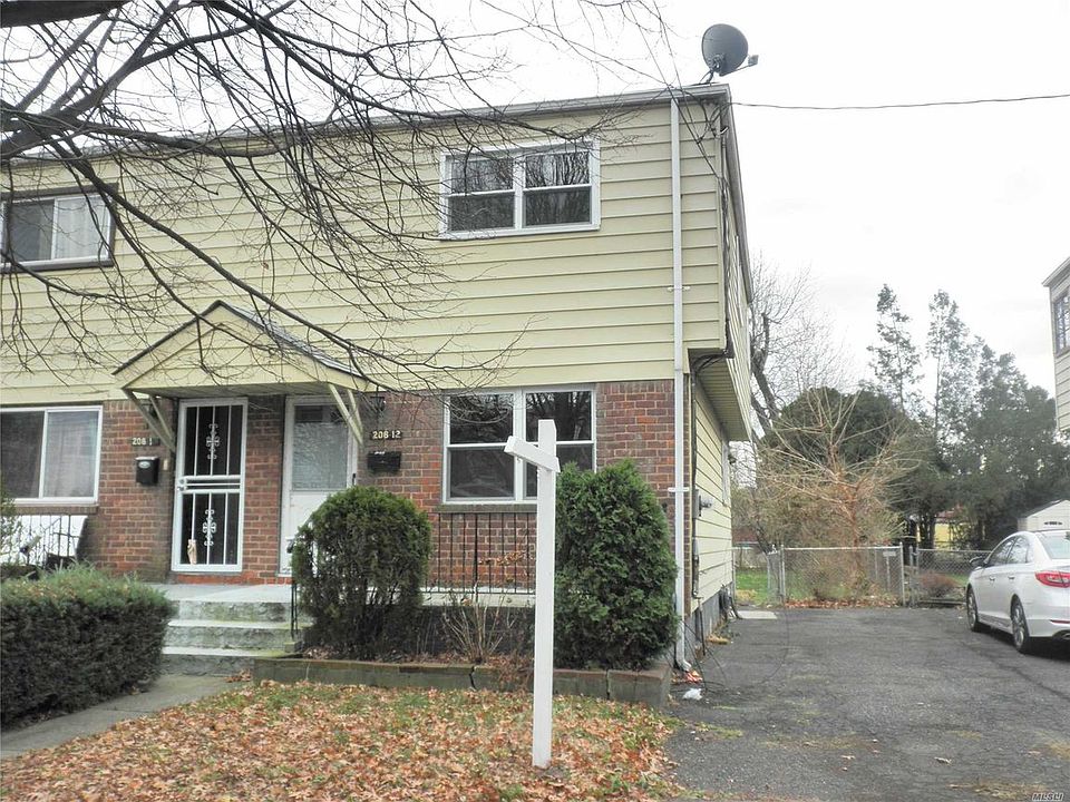 1st image of 20612 47th Ave