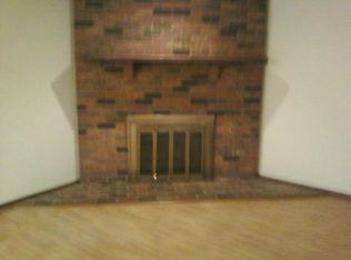 1640 Granada Ln, Lincoln, NE 68528