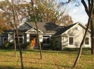 40555 N Goldenrod Ln, Wadsworth, IL 60083