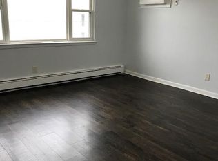 516 7th St, Union City, NJ 07087