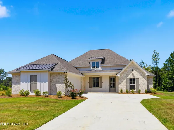 808 Albany St, Brandon, MS 39042