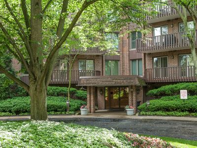 1175 Lake Cook Rd APT 508W, Northbrook, IL, 60062
